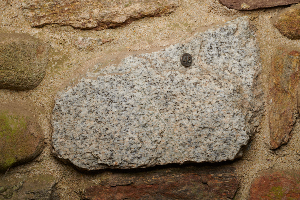 Specimen stone for Washington.